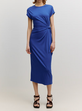 Lade das Bild in den Galerie-Viewer, EDITED Milla Dress Deep Ultramarine
