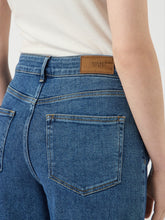 Lade das Bild in den Galerie-Viewer, YAS YASRosie Straight Jeans Noos - Medium Blue Denim