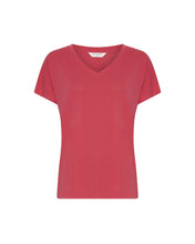 Lade das Bild in den Galerie-Viewer, MOSS COPENHAGEN MSCHFenya Modal V Neck Tee Rose Red