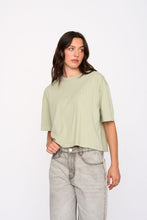 Lade das Bild in den Galerie-Viewer, 12530C T-Shirt - Grün
