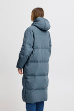 Lade das Bild in den Galerie-Viewer, ICHI IHBunala Down Jacket Blue Mirage
