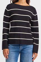 Lade das Bild in den Galerie-Viewer, ICHI IHBoston Pullover Meteorite Almond Milk Stripe
