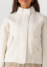 Lade das Bild in den Galerie-Viewer, YAS YASFipura Quilted Jacket Noos - Birch
