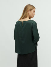 Lade das Bild in den Galerie-Viewer, MBYM Celita-M Blouse Jungle Green
