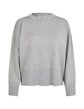 Lade das Bild in den Galerie-Viewer, MBYM Gillian-M Pullover Light Grey Melange
