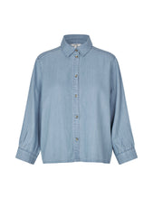 Lade das Bild in den Galerie-Viewer, Masio-M Bluse - Blue Soft Wash
