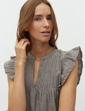 Lade das Bild in den Galerie-Viewer, Gemala-M Bluse - Java Stripe
