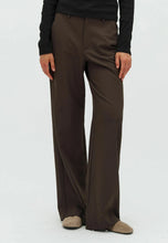Lade das Bild in den Galerie-Viewer, MBYM Gennie Pants - Braun
