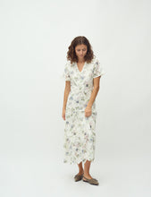 Lade das Bild in den Galerie-Viewer, MBYM Shana-M Kleid Florissa Print
