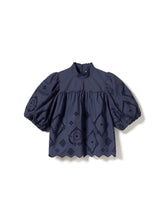 Lade das Bild in den Galerie-Viewer, N-Marilyn Bluse - Dusty Blue
