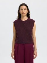 Lade das Bild in den Galerie-Viewer, SELECTED SLFLulu Button O-Neck Vest Noos - Fig
