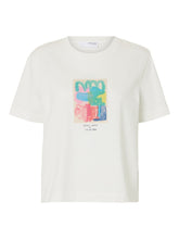 Lade das Bild in den Galerie-Viewer, SELECTED SLFEssential Boxy Printed Tee Snow White
