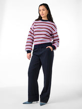 Lade das Bild in den Galerie-Viewer, YAS YASPila Pant Navy Blazer
