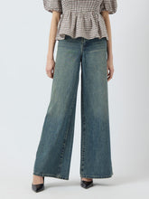 Lade das Bild in den Galerie-Viewer, YAS YASSiva Wide Jeans - Medium Blue Denim
