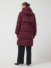 Lade das Bild in den Galerie-Viewer, YAS YASMillas Down Coat - Port Royale
