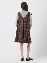 Lade das Bild in den Galerie-Viewer, YAS YASTurbo Spencer Dress - Port Royale Black
