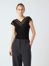Lade das Bild in den Galerie-Viewer, YAS YASEllina Capsleeve Top Noos - Black
