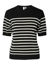 Lade das Bild in den Galerie-Viewer, YAS YASLena Knit Pullover Noos - Black Birch Stripes
