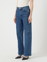 Lade das Bild in den Galerie-Viewer, YAS YASRosie Straight Jeans Noos - Medium Blue Denim

