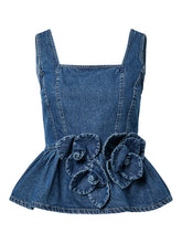 Lade das Bild in den Galerie-Viewer, Yaselsie Top - Medium Blue Denim

