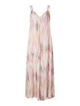 Lade das Bild in den Galerie-Viewer, Yasjamilla Trägerkleid - Pale Peach Jamilla print
