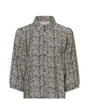 Lade das Bild in den Galerie-Viewer, MOSS COPENHAGEN MSCHCielo Orabella 3/4 Shirt - Fog Abstract
