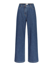 Lade das Bild in den Galerie-Viewer, MOSS COPENHAGEN MSCHElena Pants Mid Blue Wash
