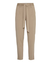 Lade das Bild in den Galerie-Viewer, MOSS COPENHAGEN MSCHPopye Pants - Roasted Cashew
