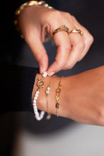 Lade das Bild in den Galerie-Viewer, MY JEWELLERY Süßwasserperlenarmband mit Verschluss
