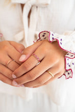 Lade das Bild in den Galerie-Viewer, MY JEWELLERY Vintage-Ring mit rosa und roten Blumen
