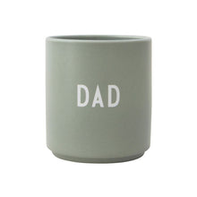 Lade das Bild in den Galerie-Viewer, DESIGN LETTERS Favourite Cups - Dad
