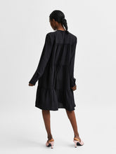 Lade das Bild in den Galerie-Viewer, SELECTED SLFMivia Short Dress Black
